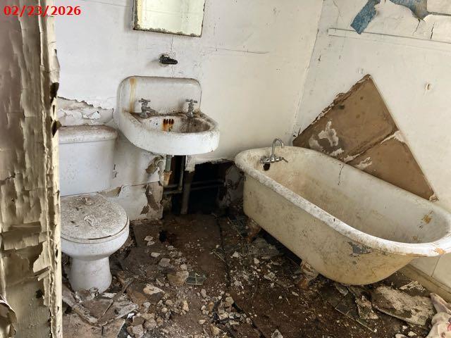 1012 West Hadley Street Milwaukee, WI 53206 - Photo 14 of 18 02323202611-20260223093652536