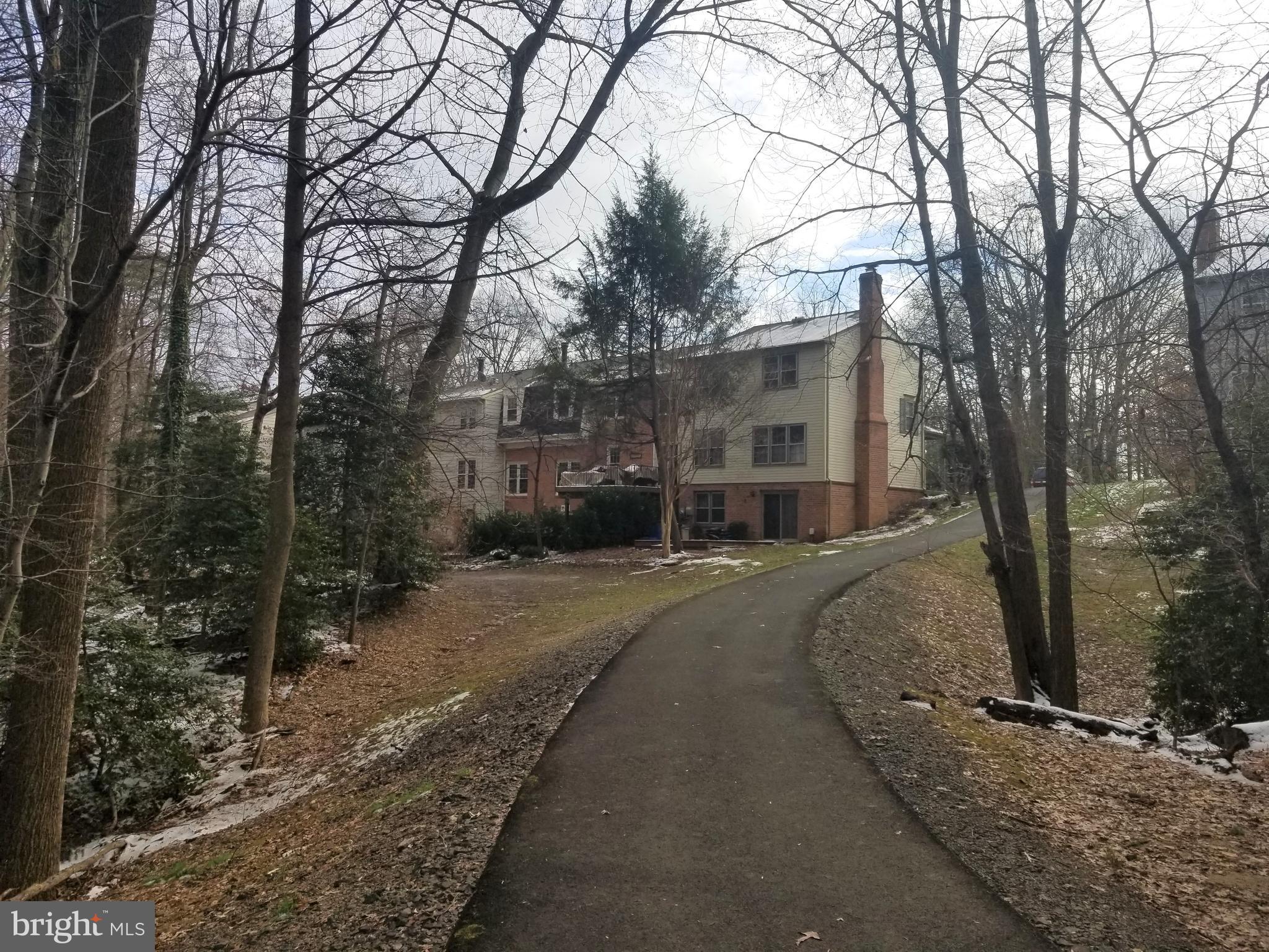 2229 Double Eagle Court Reston, VA 20191 - Photo 28 of 30 Rear of home, end unit