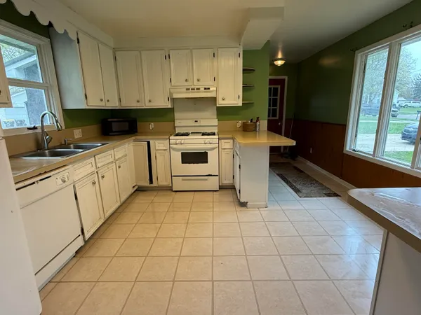 $169,000 | 236 West Main Street, Vermontville, MI 49096