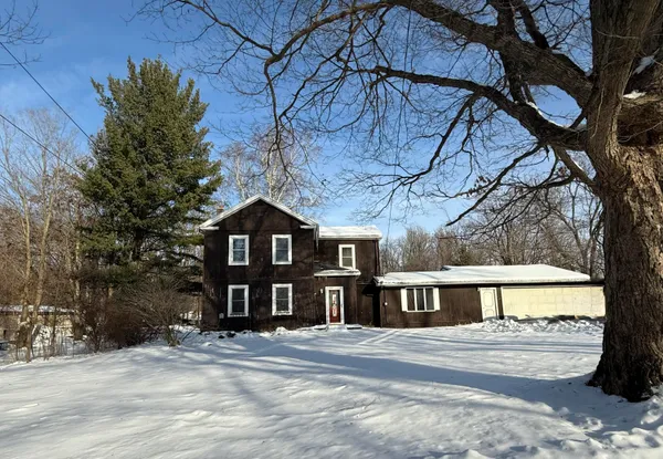 $174,900 | 236 West Main Street, Vermontville, MI 49096
