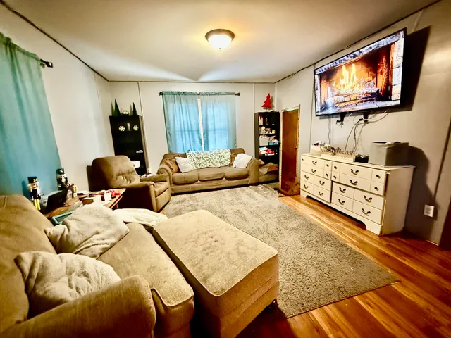 $189,900 | 236 West Main Street, Vermontville, MI 49096