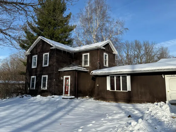 $174,900 | 236 West Main Street, Vermontville, MI 49096