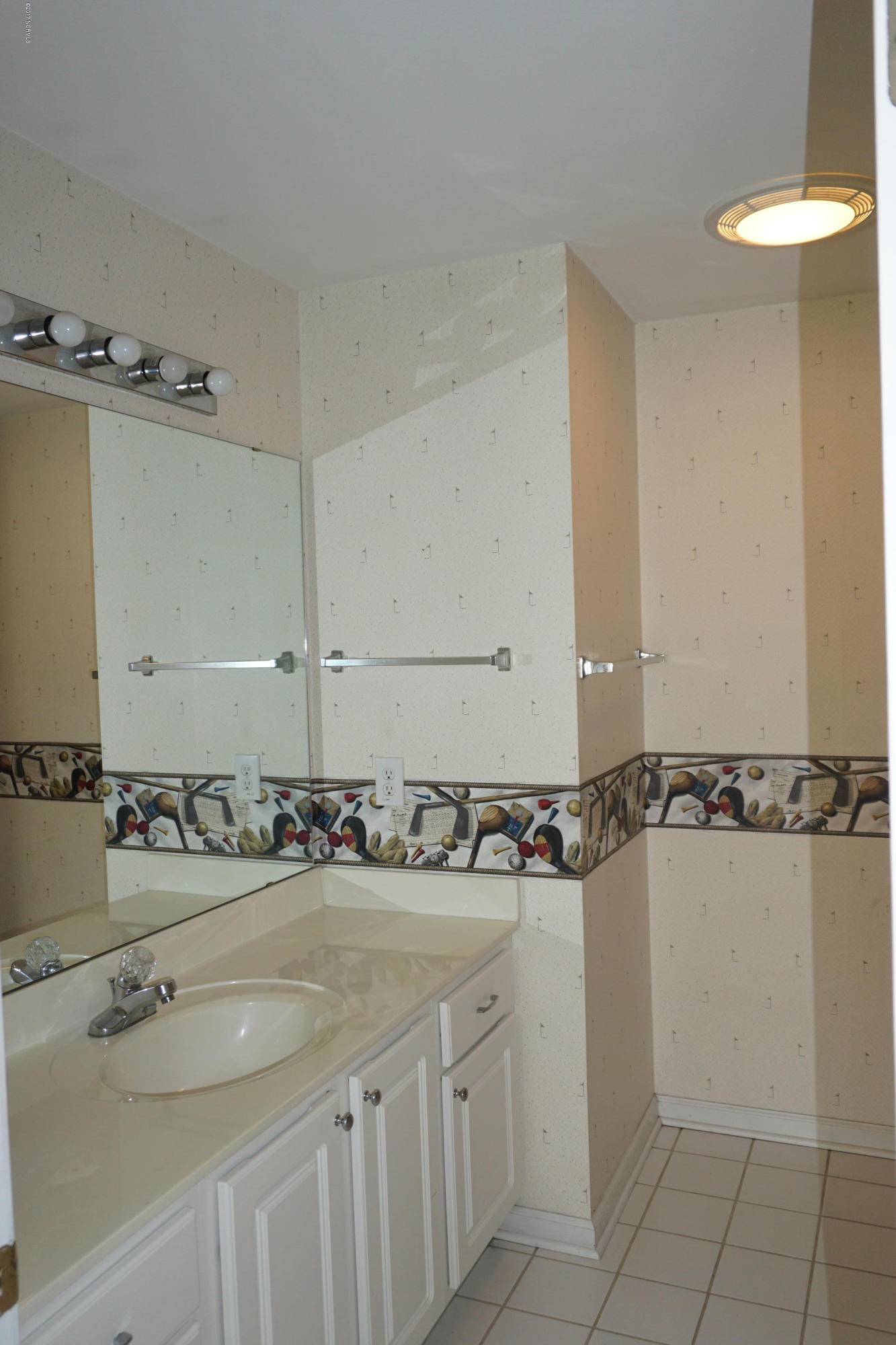 122 Rice Mill Circle, Unit 1 Sunset Beach, NC 28468 - Photo 5 of 33 Guest Bathroom