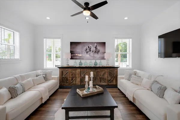 $2,425,600 | 4458 Luke Avenue, Destin, FL 32541
