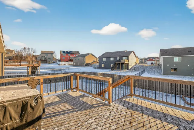 $359,900 | 1020 Fox Crossing, Young America, MN 55397