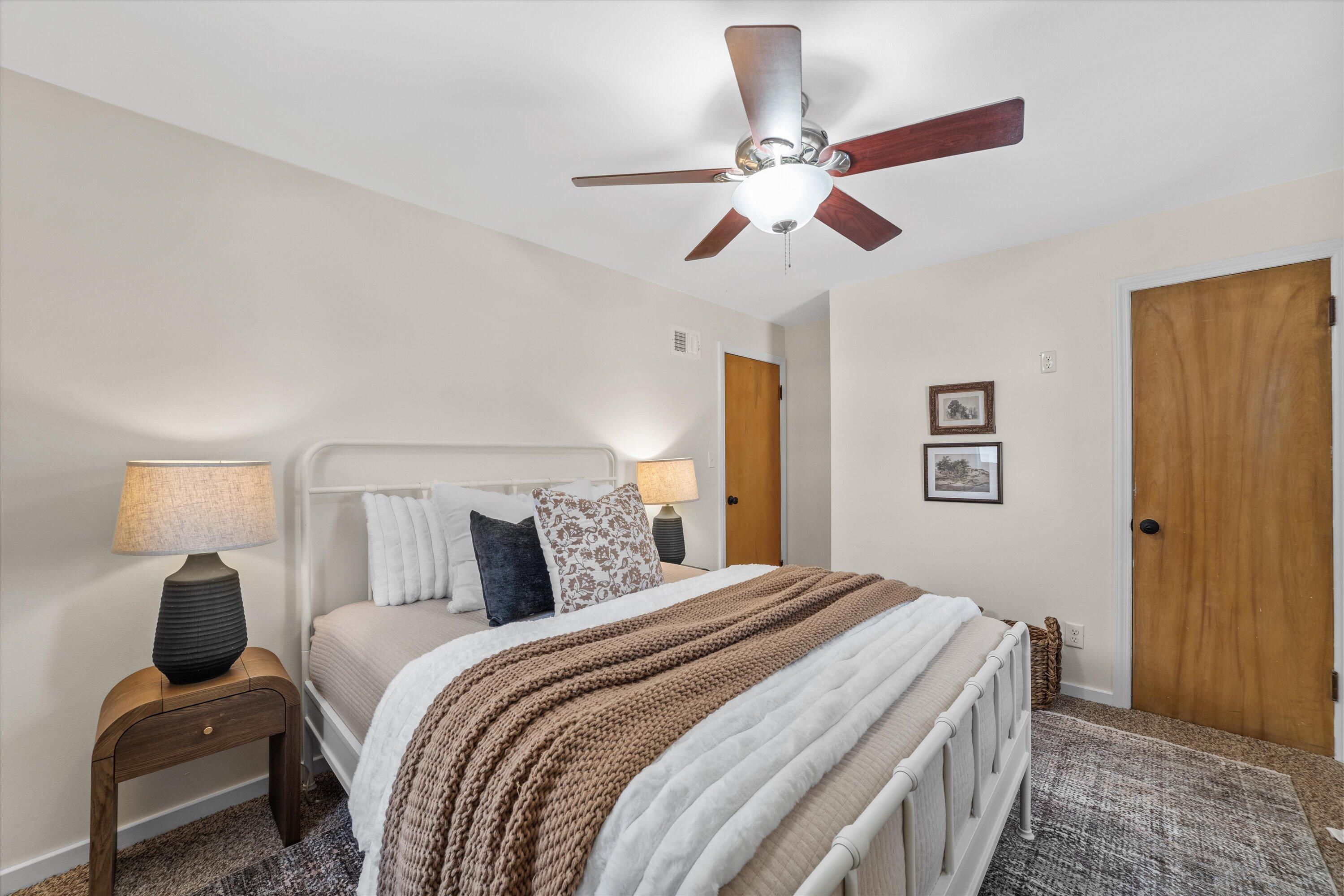 338 East Norwich Street Milwaukee, WI 53207 - Photo 15 of 42 15-P1292598