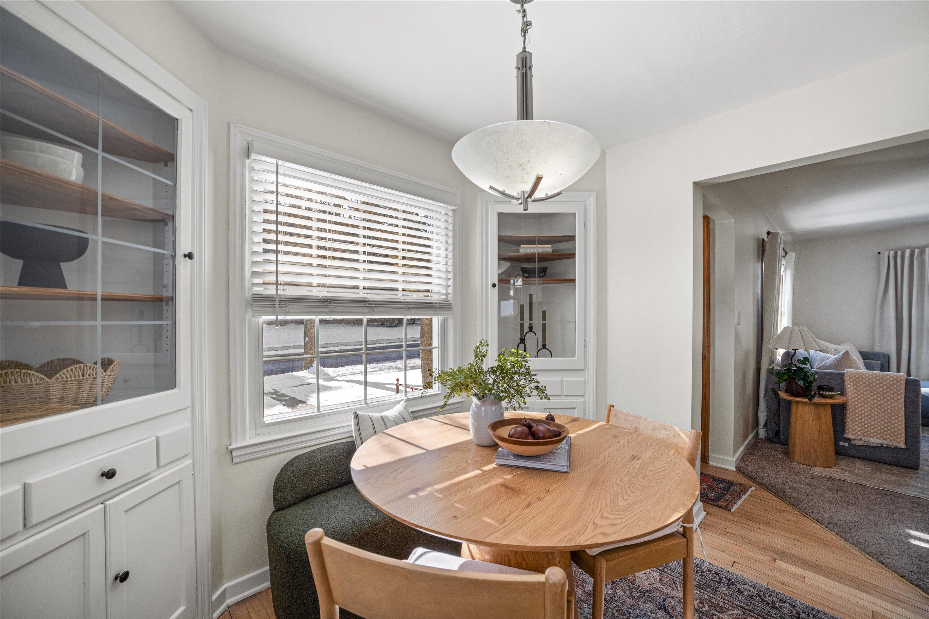 338 East Norwich Street Milwaukee, WI 53207 - Photo 8 of 42 23-P1292665