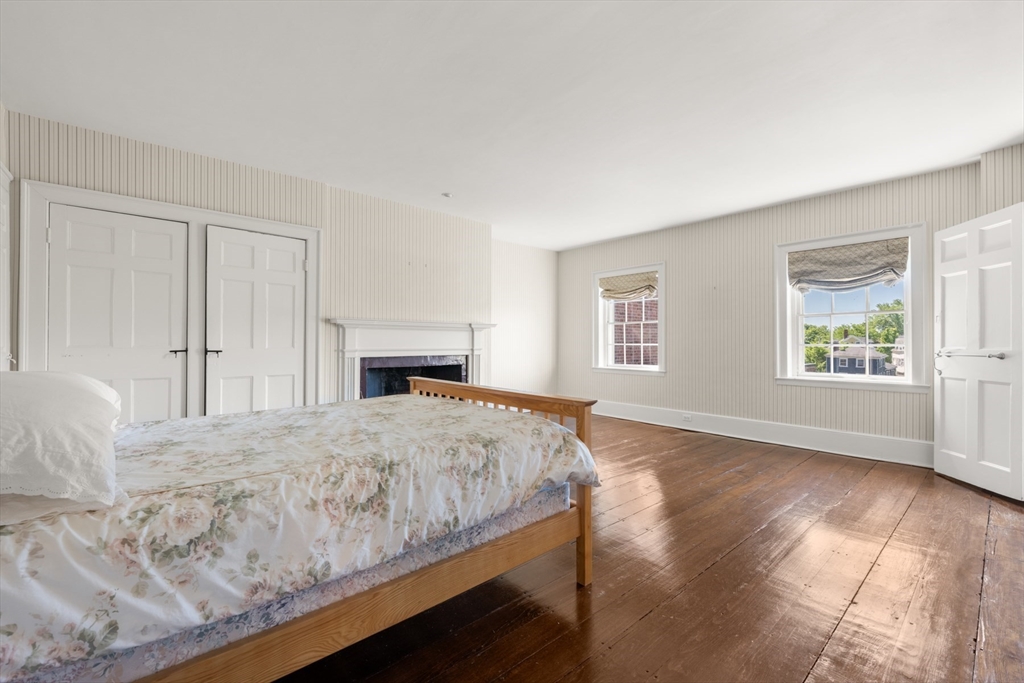 33 Chestnut Street Salem, MA 01970 - Photo 34 of 40