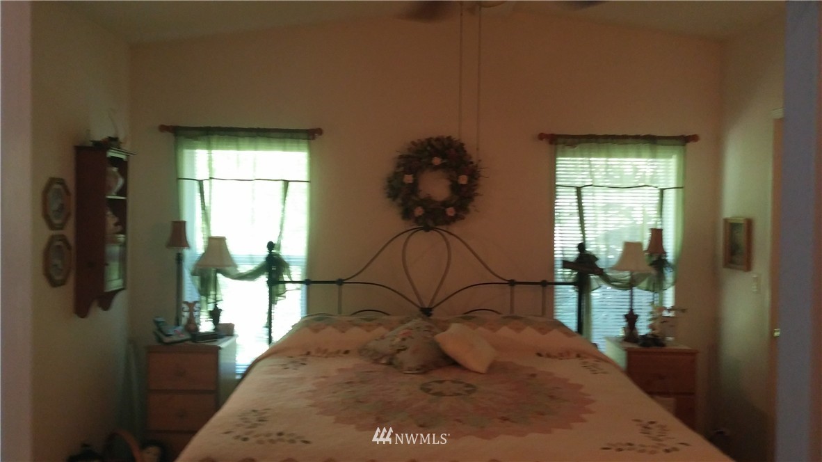 7748 Silver Lake Road Maple Falls, WA 98266 - Photo 19 of 23