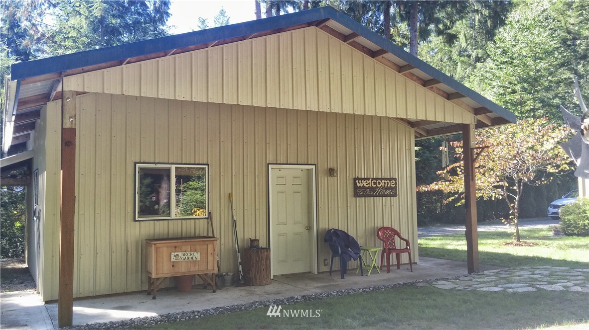 7748 Silver Lake Road Maple Falls, WA 98266 - Photo 3 of 23