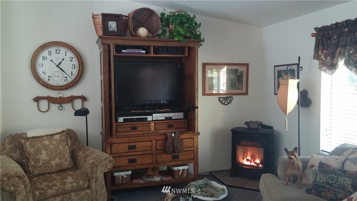 7748 Silver Lake Road Maple Falls, WA 98266 - Photo 8 of 23