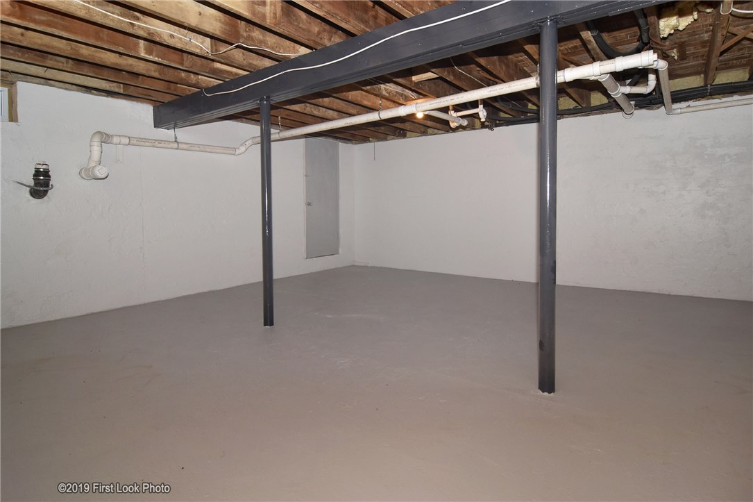 467 Hill Farm Road Coventry, RI 02816 - Photo 13 of 40