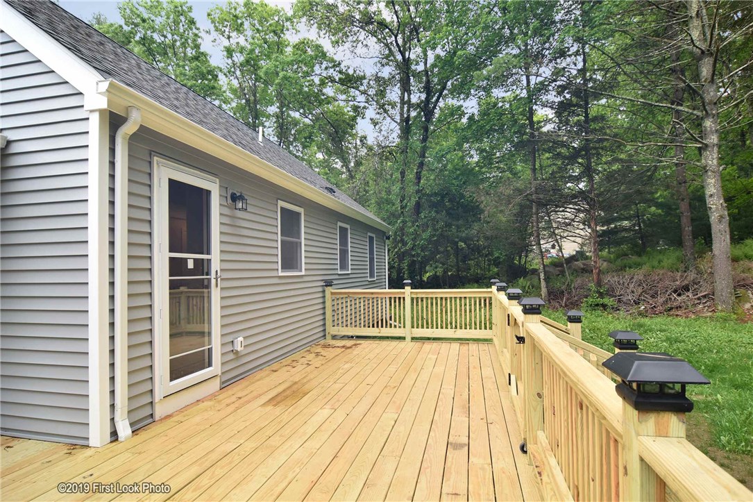 467 Hill Farm Road Coventry, RI 02816 - Photo 8 of 40