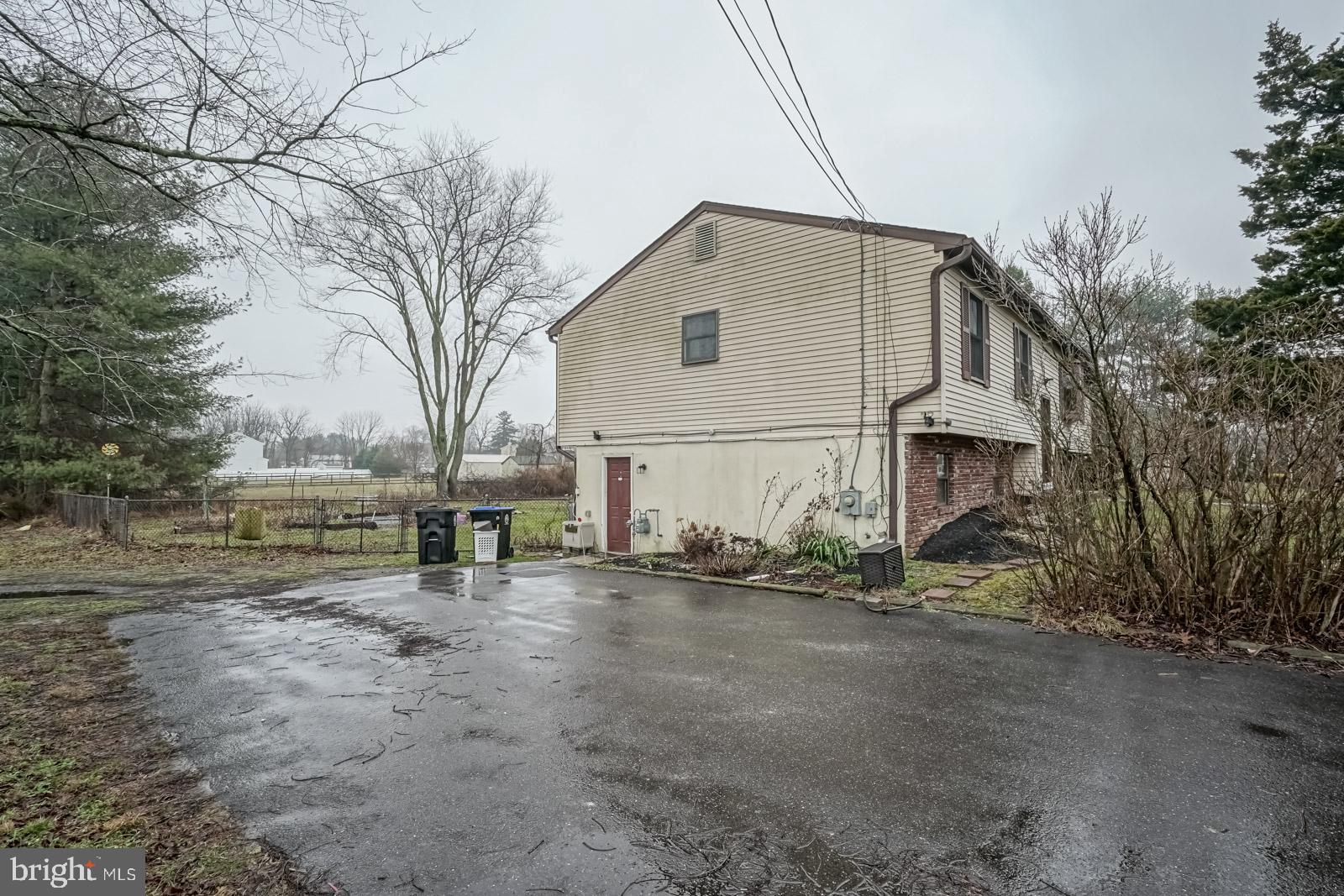 518 4th Street Atco, NJ 08004 - Photo 5 of 58