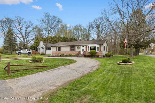 $374,900 | 4 Lakeshore Drive, Copake, NY 12516