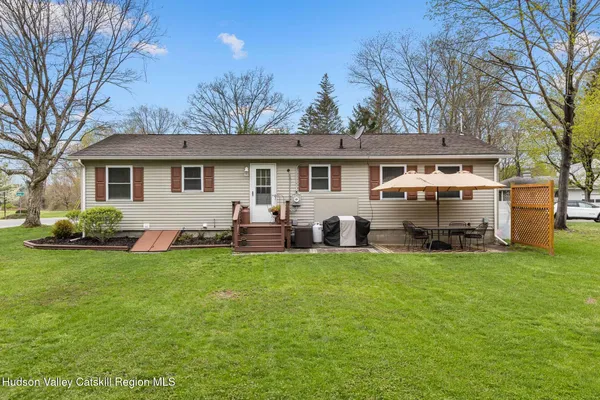 $374,900 | 4 Lakeshore Drive, Copake, NY 12516