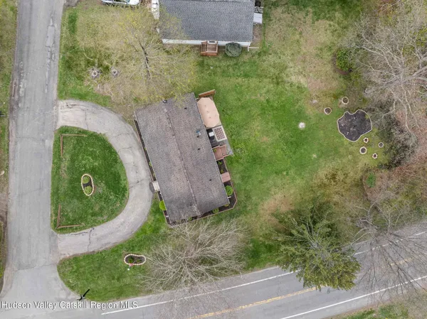 $374,900 | 4 Lakeshore Drive, Copake, NY 12516