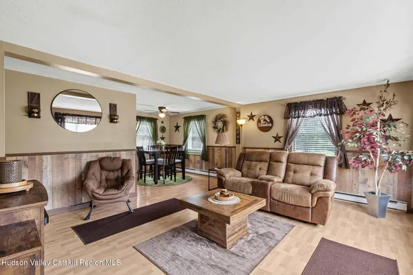 $374,900 | 4 Lakeshore Drive, Copake, NY 12516