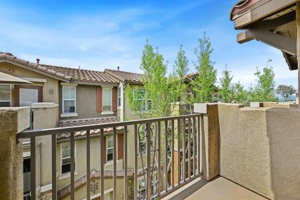 $710,000 | 8806 Apple Blossom Court, Unit 6, Santee, CA 92071