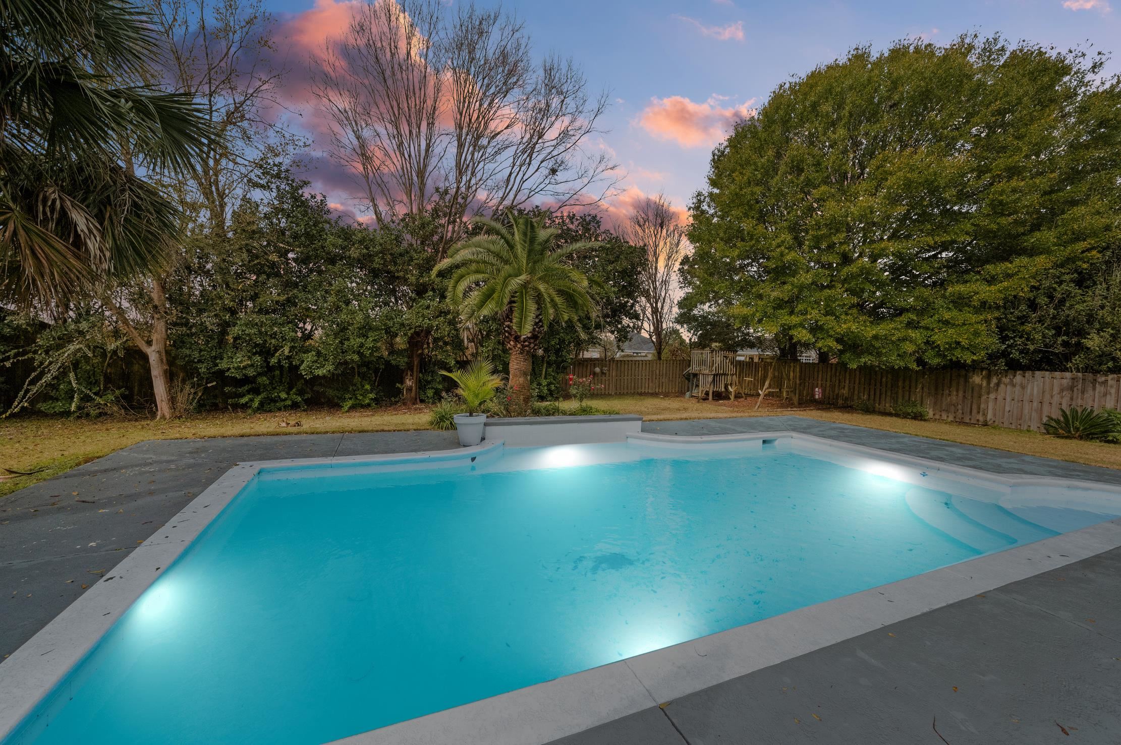 8977 Parliament Circle Daphne, AL 36526 - Photo 37 of 39 Pool