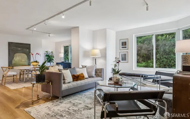 $1,145,000 | 111 Chestnut Street, Unit 303, San Francisco, CA 94111