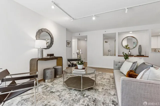 $1,145,000 | 111 Chestnut Street, Unit 303, San Francisco, CA 94111