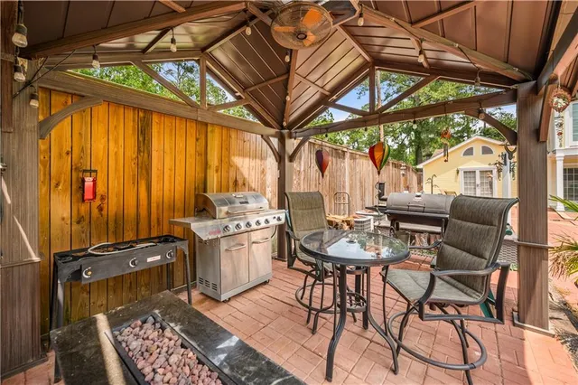 $530,000 | 4513 Woodlawn Drive, Ball, LA 71405