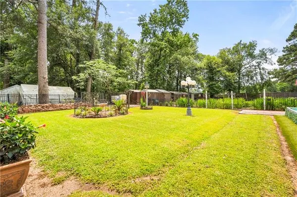 $499,999 | 4513 Woodlawn Drive, Ball, LA 71405