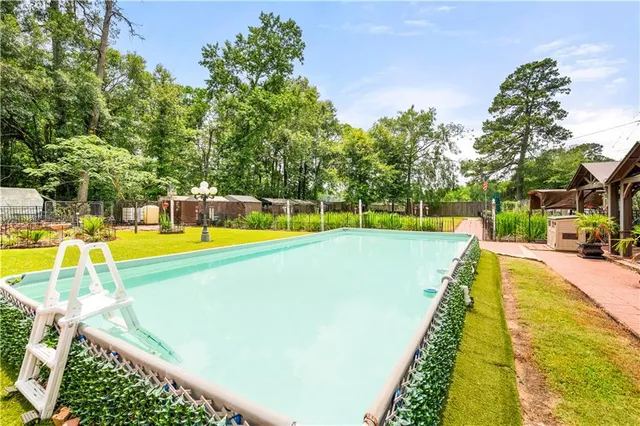 $530,000 | 4513 Woodlawn Drive, Ball, LA 71405