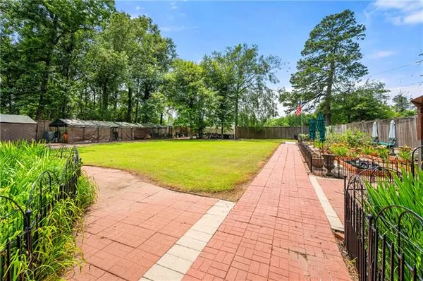 $499,999 | 4513 Woodlawn Drive, Ball, LA 71405