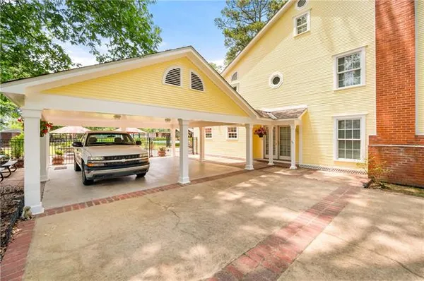 $499,999 | 4513 Woodlawn Drive, Ball, LA 71405