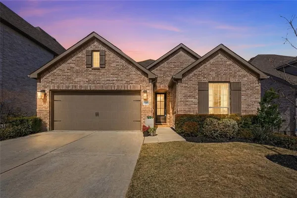 $450,000 | 9317 Sunset Lane, Oak Point, TX 75068