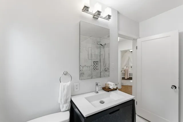 $2,048,000 | 4030 Bayview Avenue, San Mateo, CA 94403