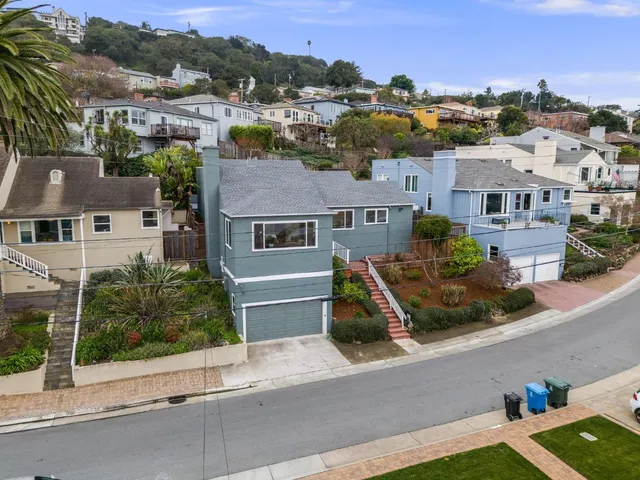 $2,048,000 | 4030 Bayview Avenue, San Mateo, CA 94403