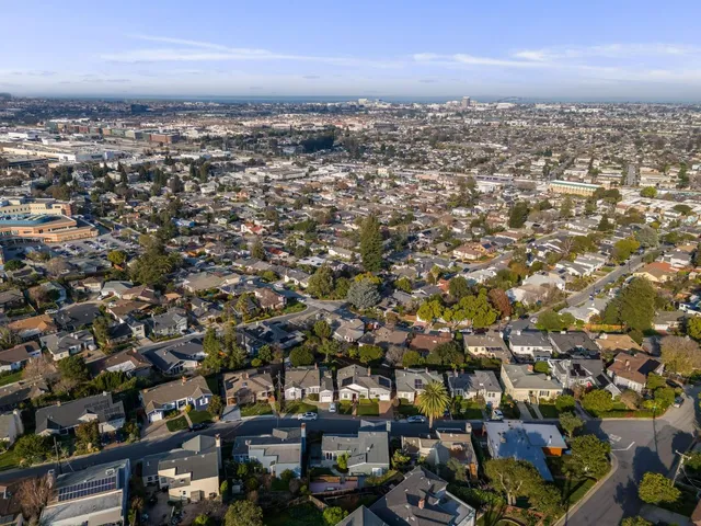 $2,048,000 | 4030 Bayview Avenue, San Mateo, CA 94403