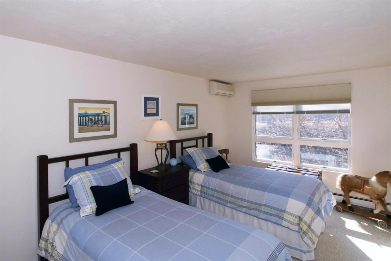 25 Prides Path Orleans, MA 02653 - Photo 13 of 28 Guest bedroom