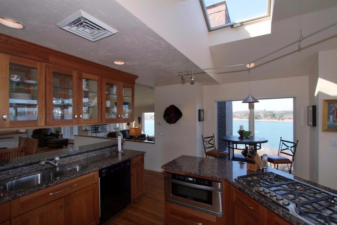 25 Prides Path Orleans, MA 02653 - Photo 6 of 28 Kitchen