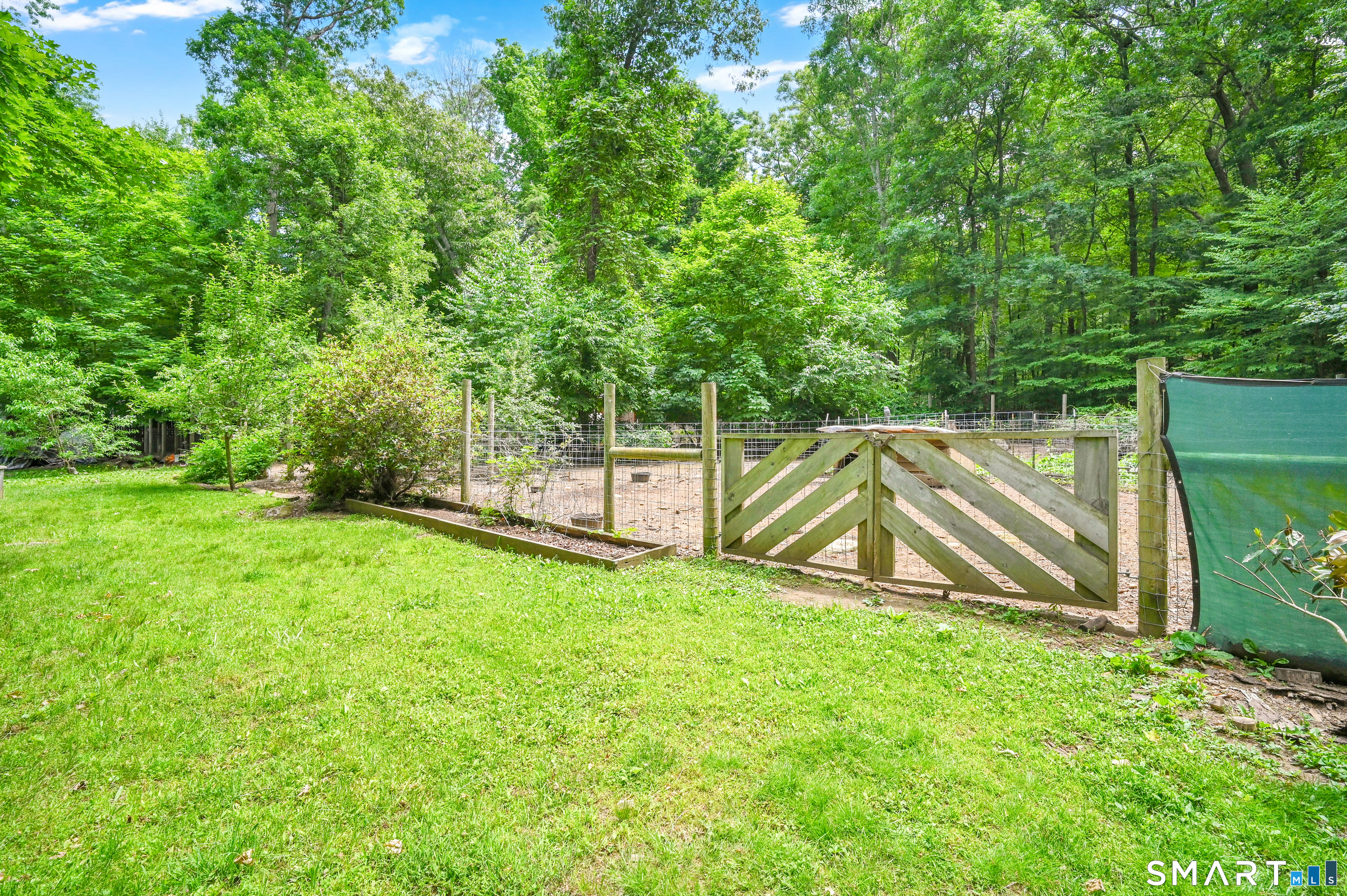318 James Road Ashford, CT 06278 - Photo 8 of 38