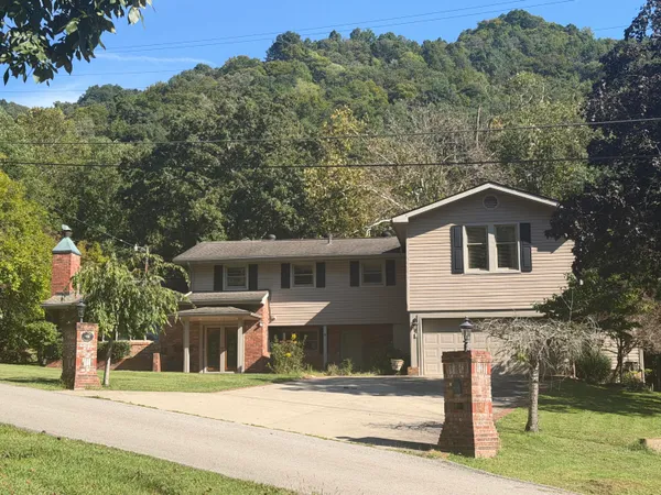 $375,000 | 891 Woodland Hills, Harlan, KY 40831