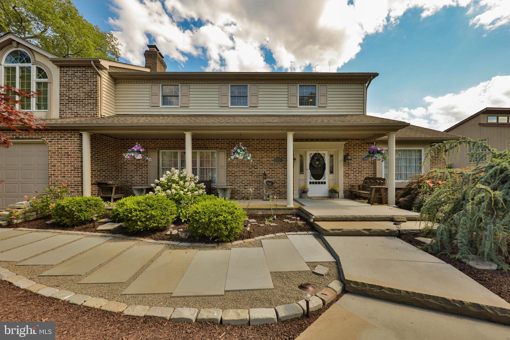 870 Barnsdale Road Bethlehem, PA 18017 - Photo 3 of 48 Gallery Image 3
