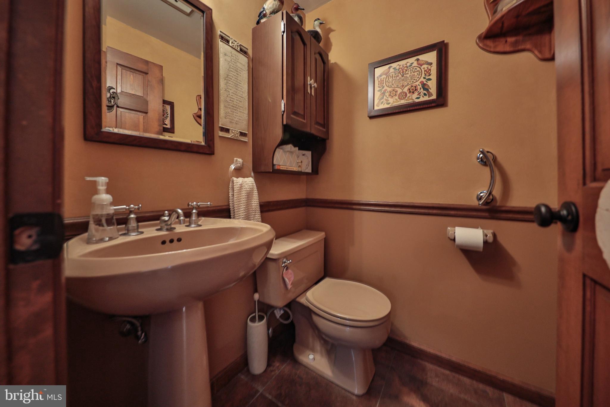 870 Barnsdale Road Bethlehem, PA 18017 - Photo 8 of 48 Gallery Image 8