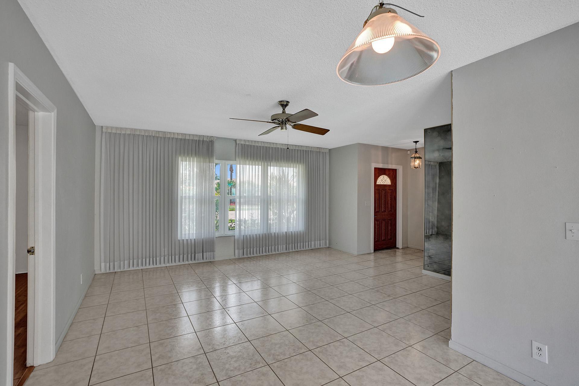 400 Southwest 9th Avenue Boca Raton, FL 33486 - Photo 11 of 39 DSC05499