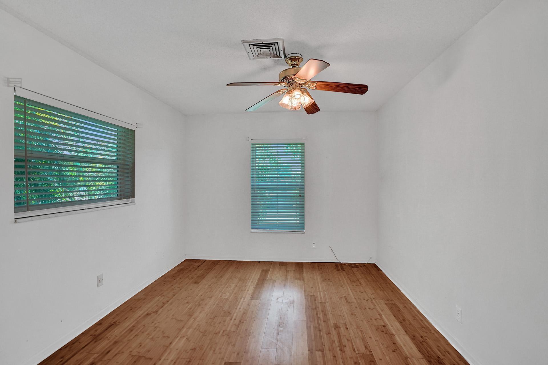 400 Southwest 9th Avenue Boca Raton, FL 33486 - Photo 9 of 39 DSC05484