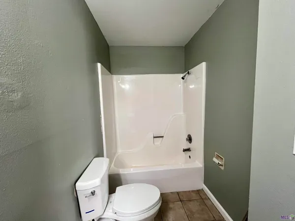 $1,000 | 208 Monarch Drive, Unit 202A, Houma, LA 70364