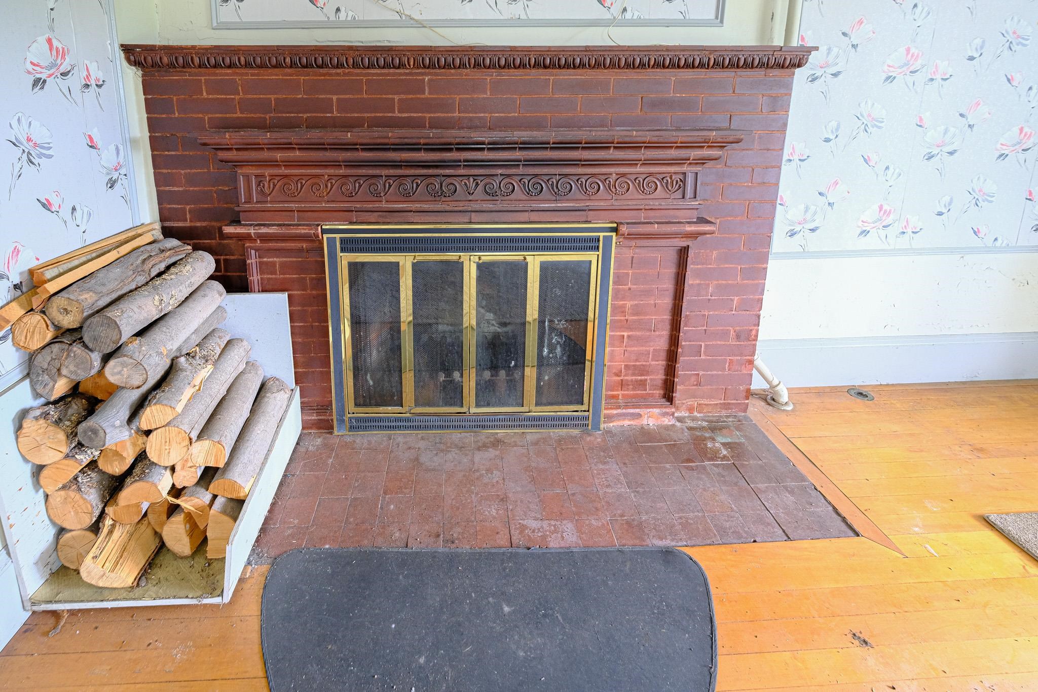 15 Gill Terrace Ludlow, VT 05149 - Photo 5 of 41