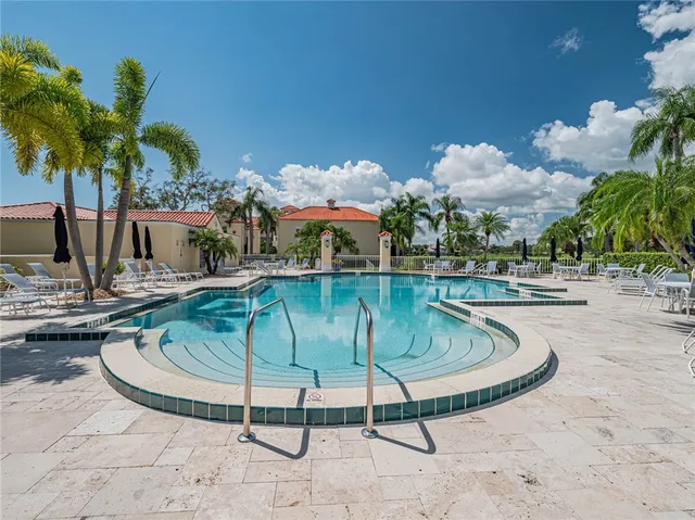 $2,200 | 5060 Harmony Circle, Unit 105, Vero Beach, FL 32967