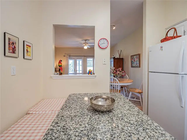 $2,200 | 5060 Harmony Circle, Unit 105, Vero Beach, FL 32967