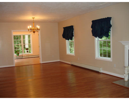 204 Buck Knoll Road Raynham, MA 02767 - Photo 8 of 30 Gallery Image 8