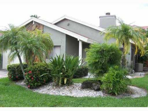 22320 Guadeloupe Street Boca Raton, FL 33433 - Photo 1 of 8 Primary Photo