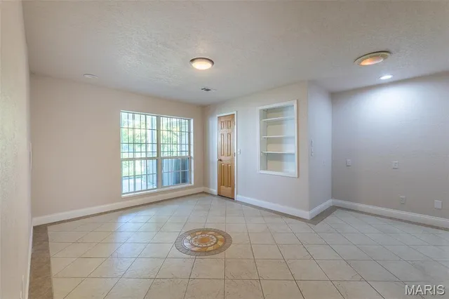 $450,000 | 547 County Road 448, Poplar Bluff, MO 63901